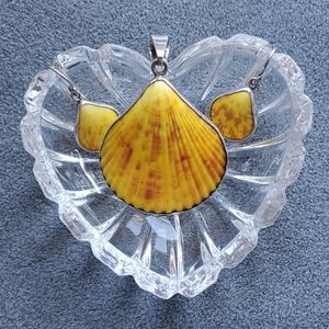 Real seashell and sterling pendant & earrings set.